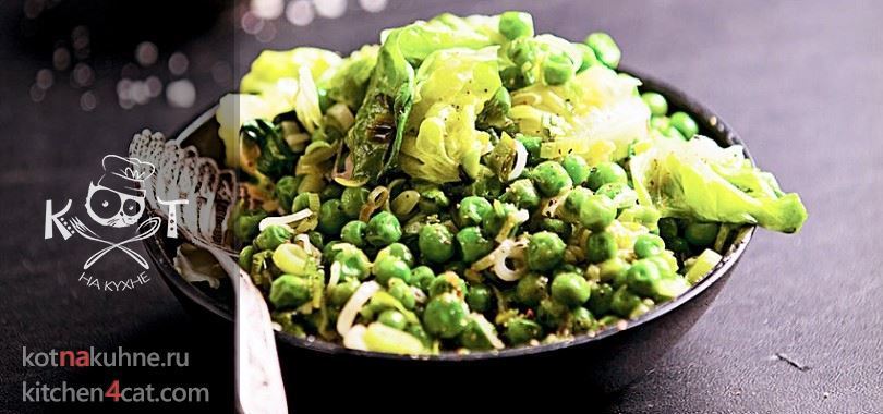Зеленый салат из свежего горошка с чесноком